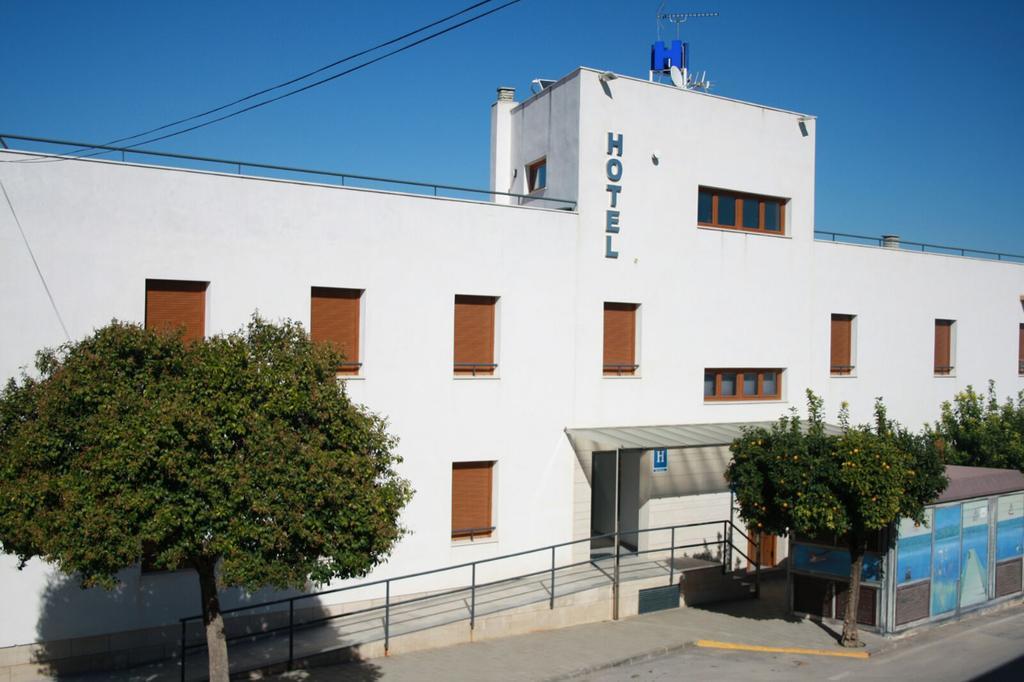 Hotel Albanta La Lantejuela エクステリア 写真