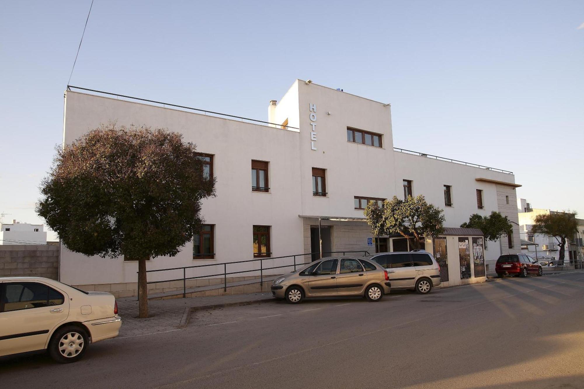 Hotel Albanta La Lantejuela エクステリア 写真